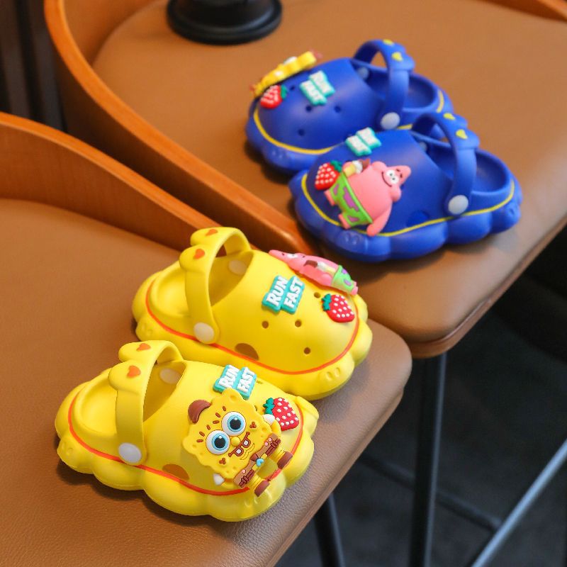 Summer cute cartoon slippers for children, cool slippers with a feeling of stepping on feces, outdoor slippers for boys and girls, eva slippers wholesale details Picture