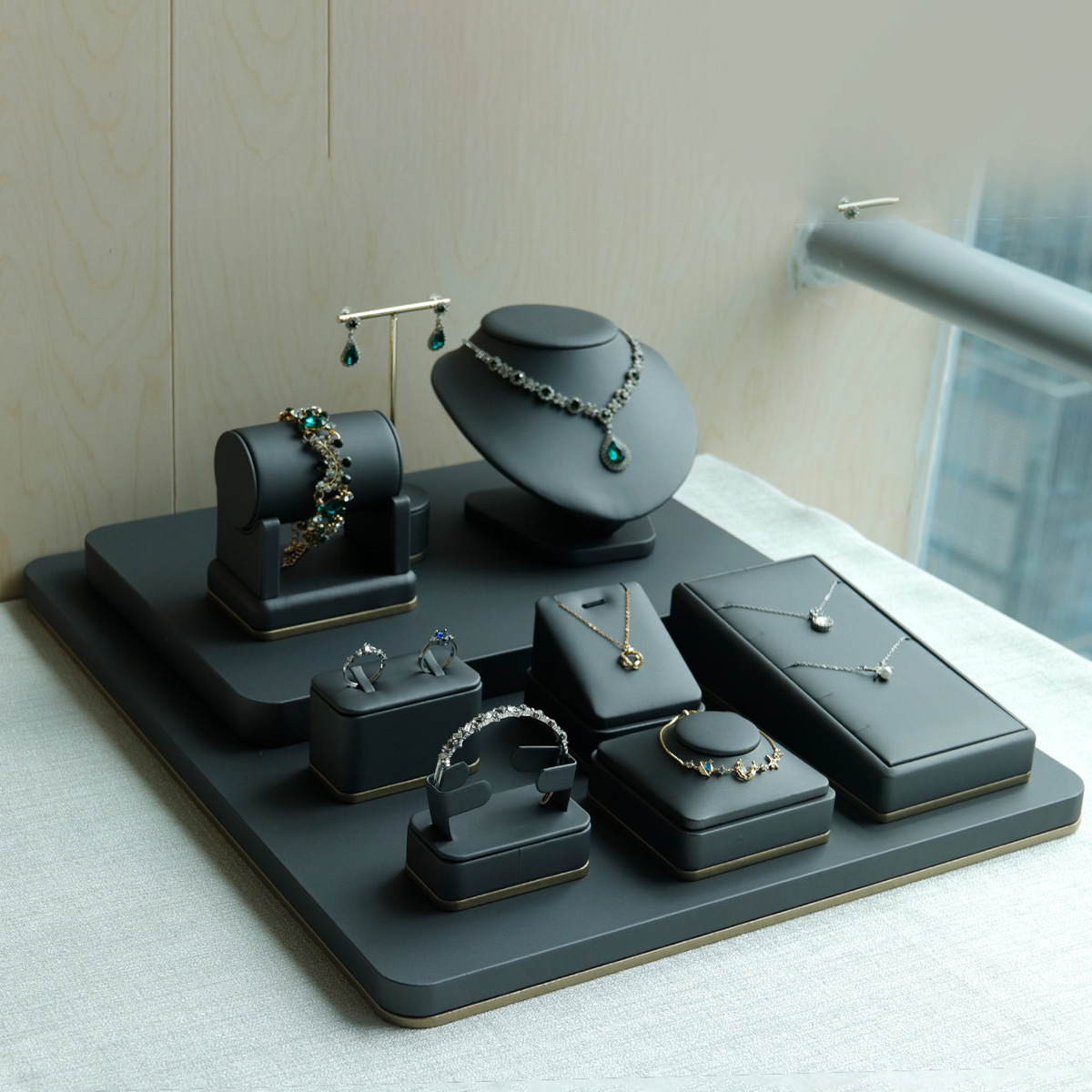 High-end jewelry display props, ring, necklace and bracelet display stands, light luxury counter window display plates Specification image