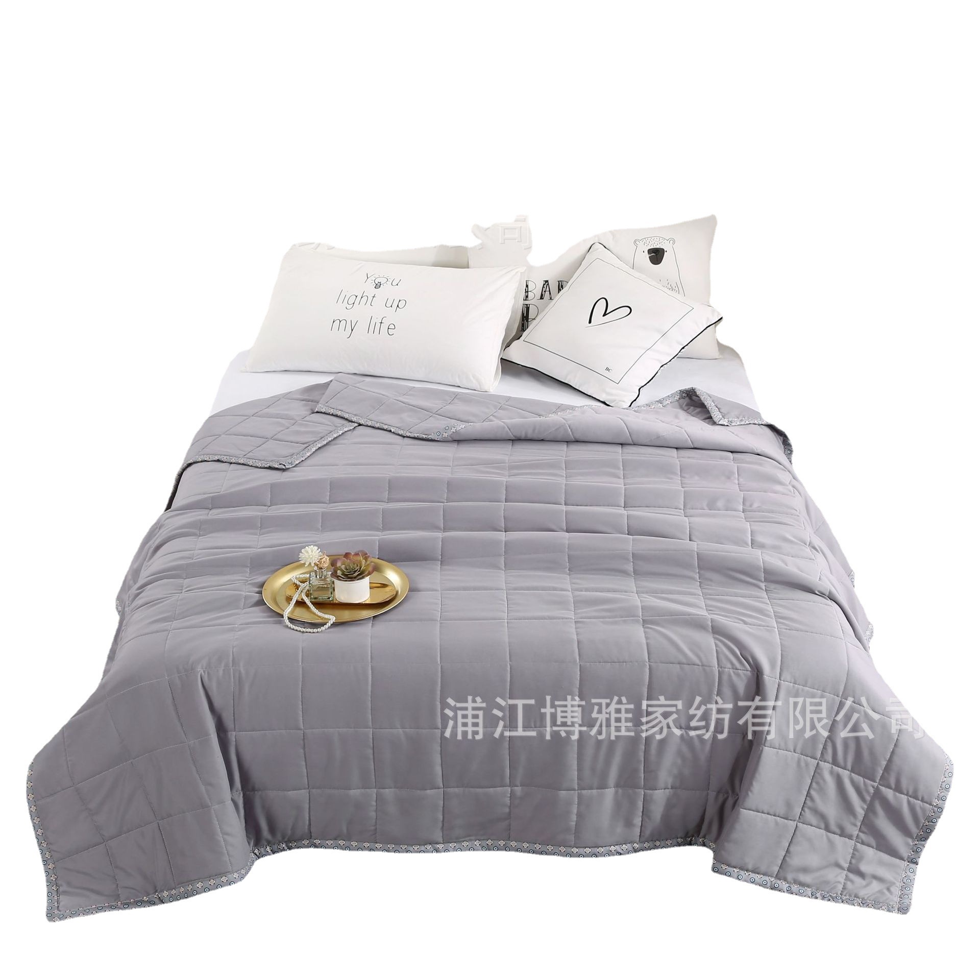 Modern, simple, fluffy, soft quilted solid color summer cooling quilt, machine washable, water-washable breathable air-conditioned quilt bedding wholesale Item Picture