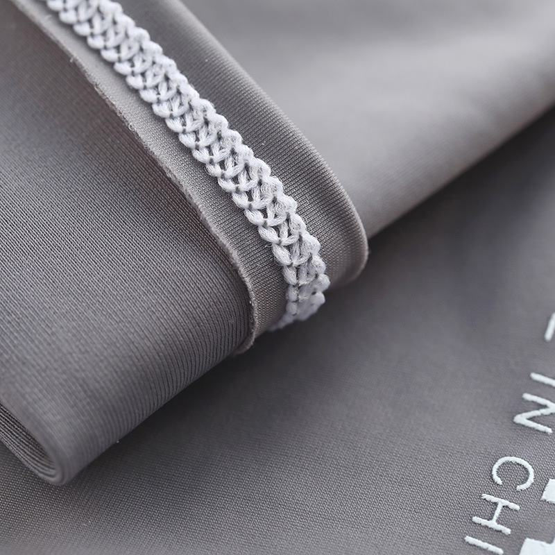 Sun protection ice sleeves for women, extended outdoor cycling, driving, anti-slip fishing, cool half-finger ice silk sleeves, sun protection gloves for men Application Scenario