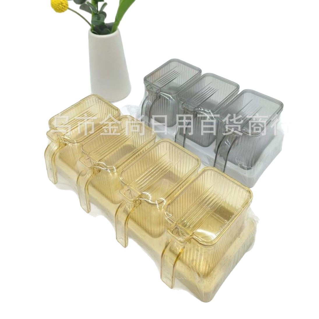 Plastic salt, monosodium glutamate, seasoning storage box, moisture-proof salt jar, seasoning box base, kitchen four-compartment independent seasoning box, thickened Item Picture