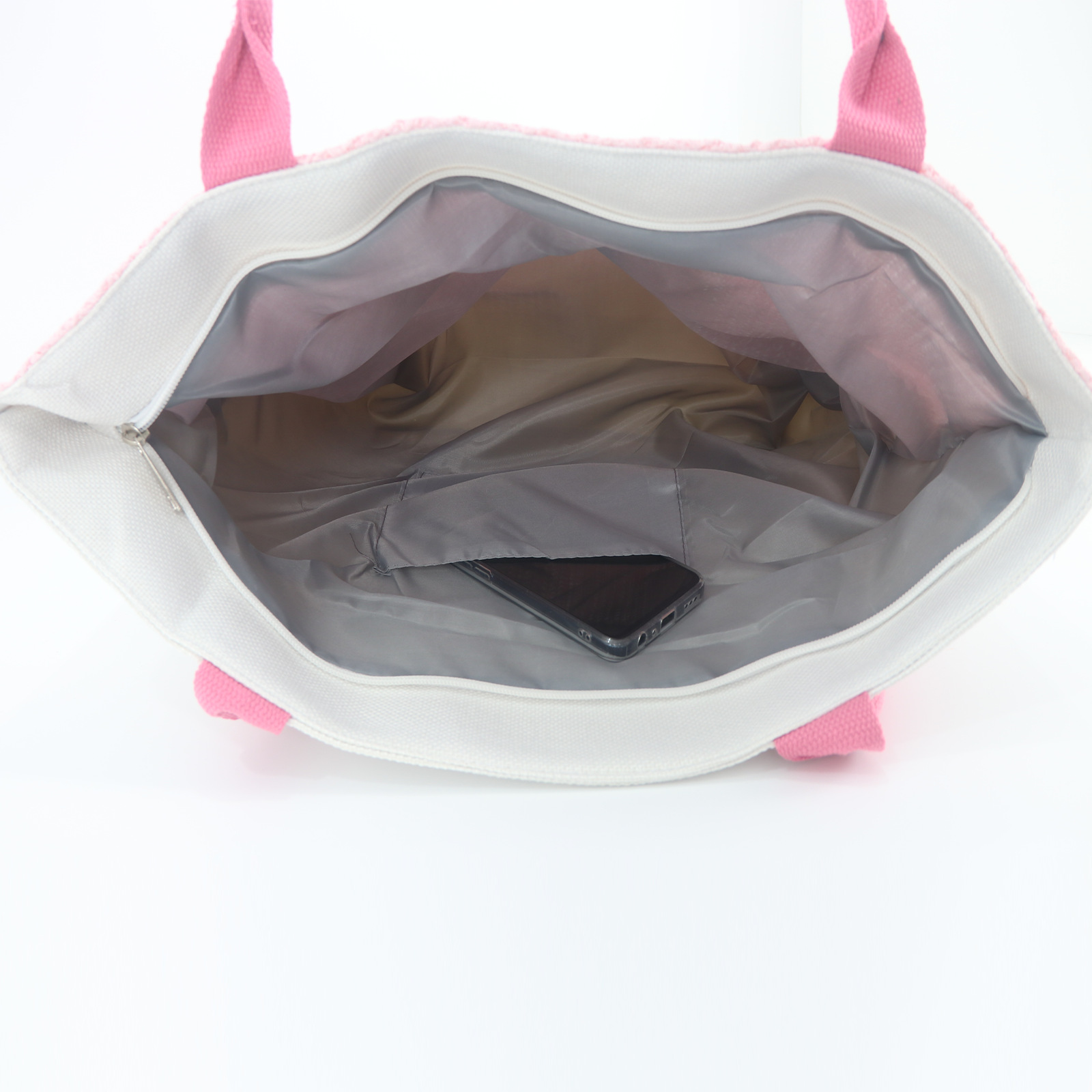 New cross-border canvas bag, fashionable beach bag, niche embroidered eye bag, hand-held papyturf bag, large-capacity crossbody bag Application Scenario