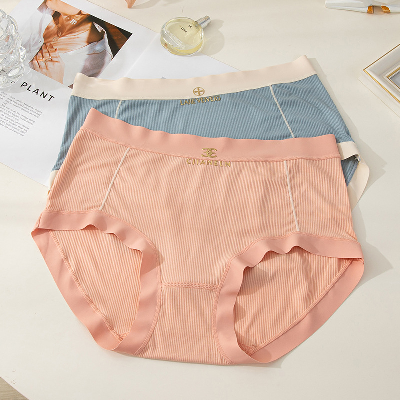女士三角裤实物图