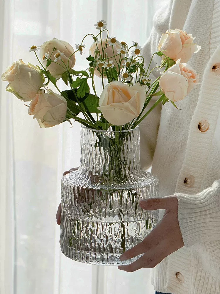 Net Red Ins Flower Arranger Decoration Retro Vase Glass Wholesale Flowers Rich Bamboo Hydroponic Nordic Glass Vase Application Scenario