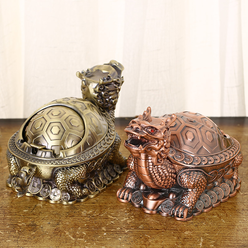 家用烟灰缸实物图