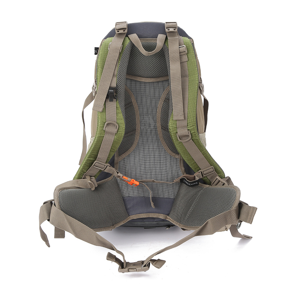 Large-capacity travel mountaineering bag, multi-functional waterproof hiking and camping bag, men's and women's travel outdoor leisure backpack Application Scenario