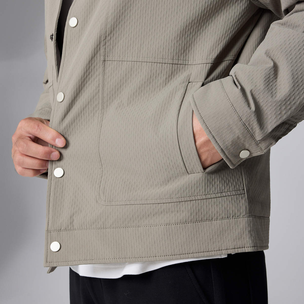 Momeck men's simple solid color light down jacket for men 2024 Winter new lapel men's Coat 88632 Application Scenario