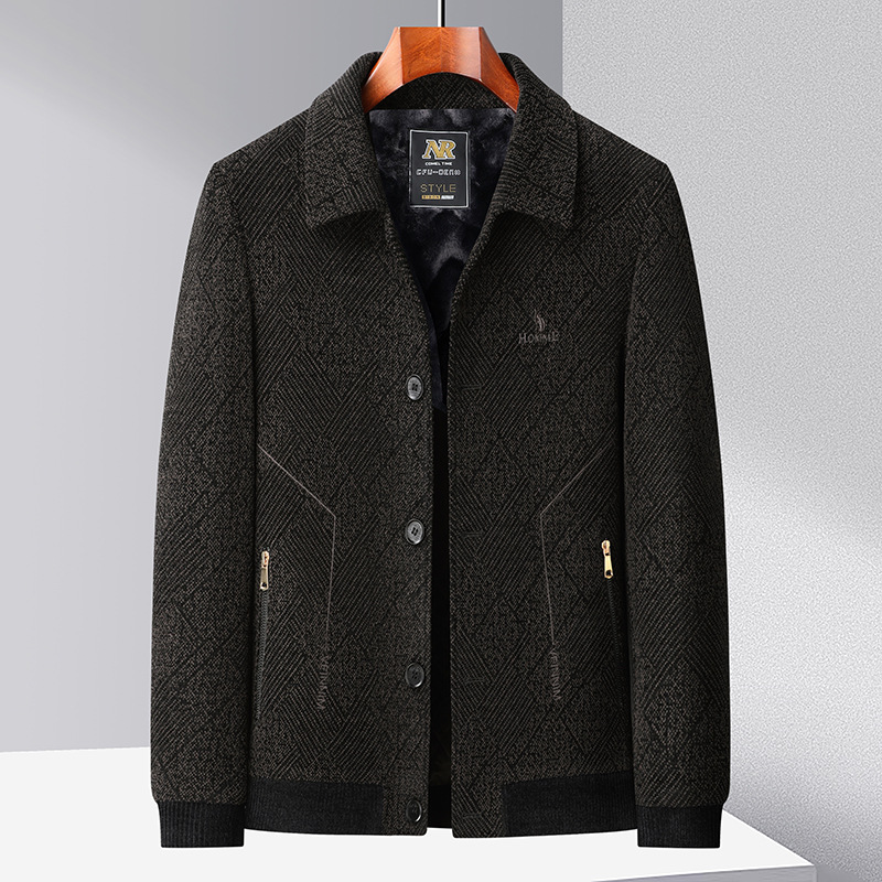 The new autumn collection features middle-aged lapel men's jackets, thickened casual jackets for the elderly, and fashionable autumn outfits for middle-aged fathers Application Scenario
