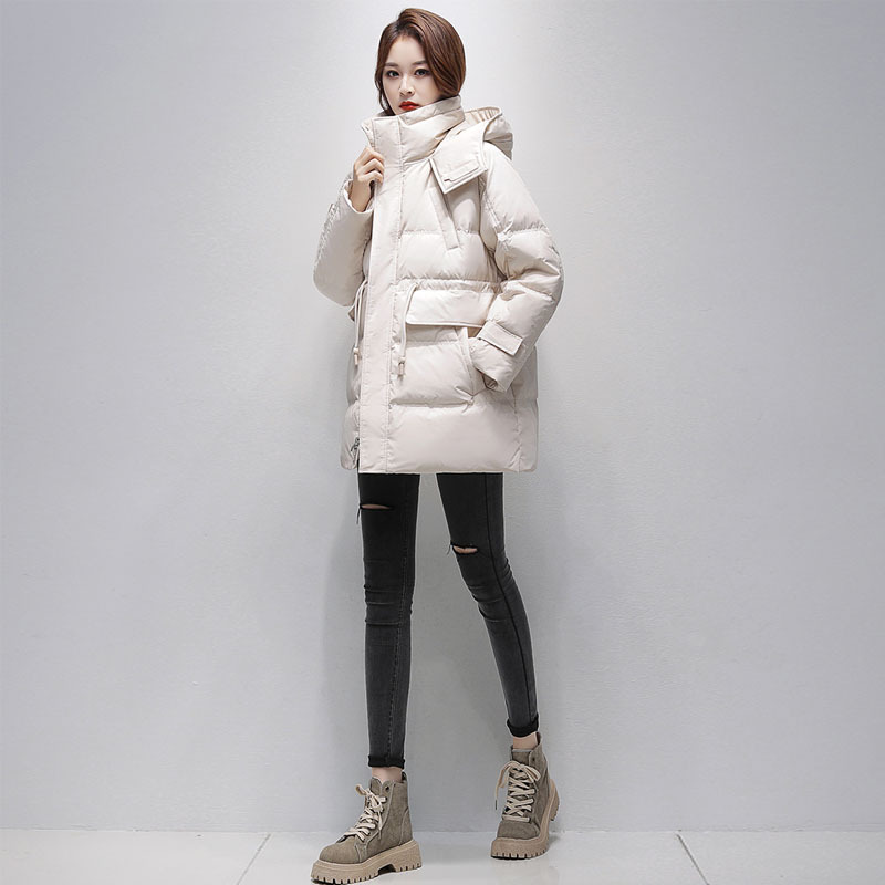 The new design of the down cotton-padded jacket for women in the autumn and winter of 2022, featuring a unique style and thickened Korean-style cotton-padded jacket