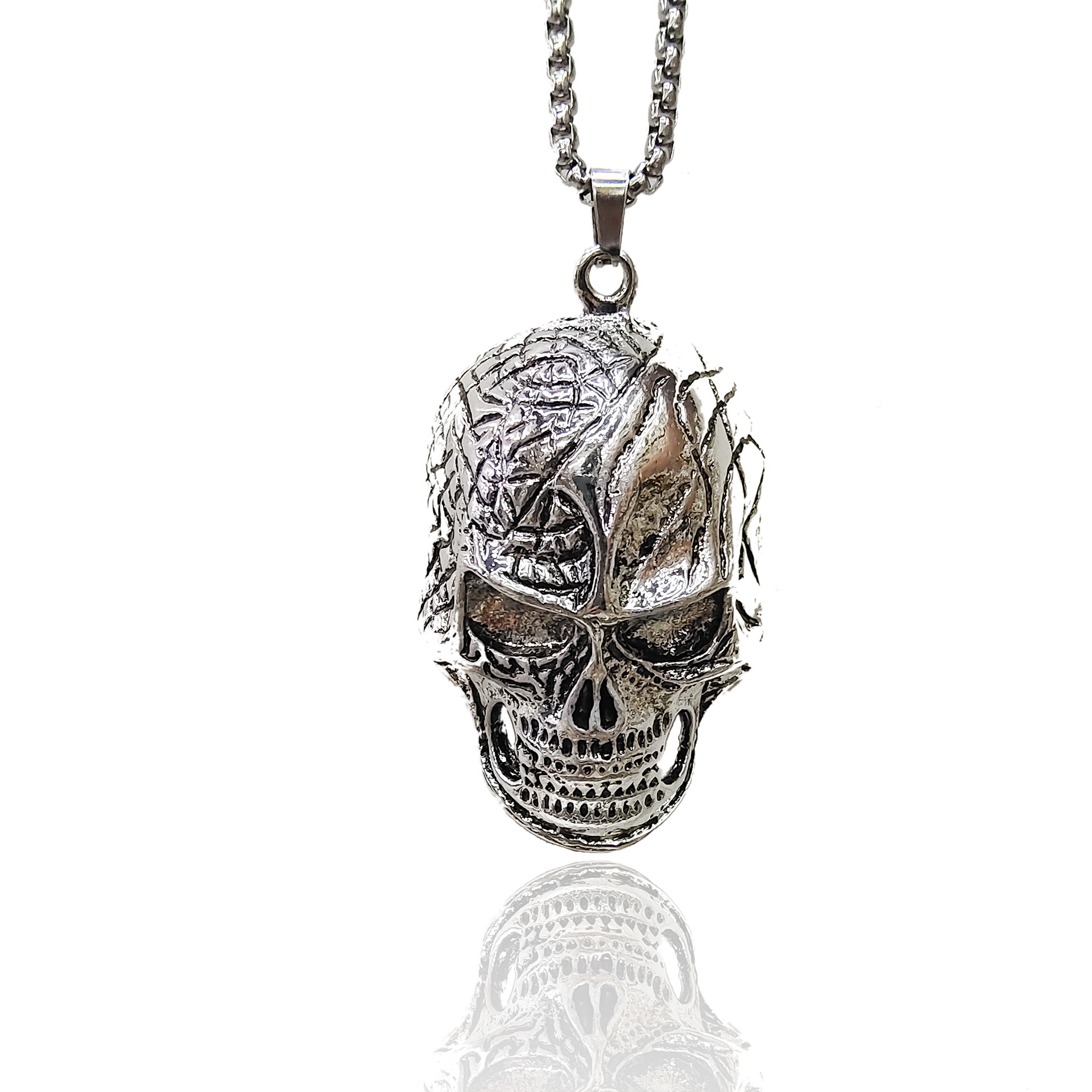 Net Red Men's Necklace European And American Military Brand Necklace Sweater Chain Alloy Big Ghost Head Pendant Stainless Steel Necklace Batch