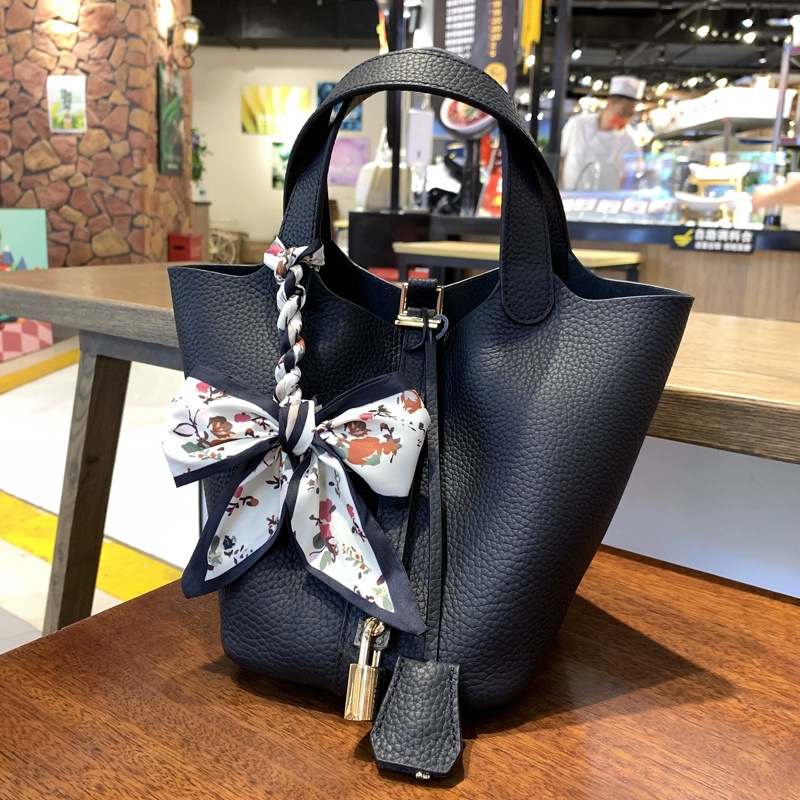 皮带男士2023休闲/包包女士斜跨时尚/腰带/包包奢侈品/包包寇驰细节图