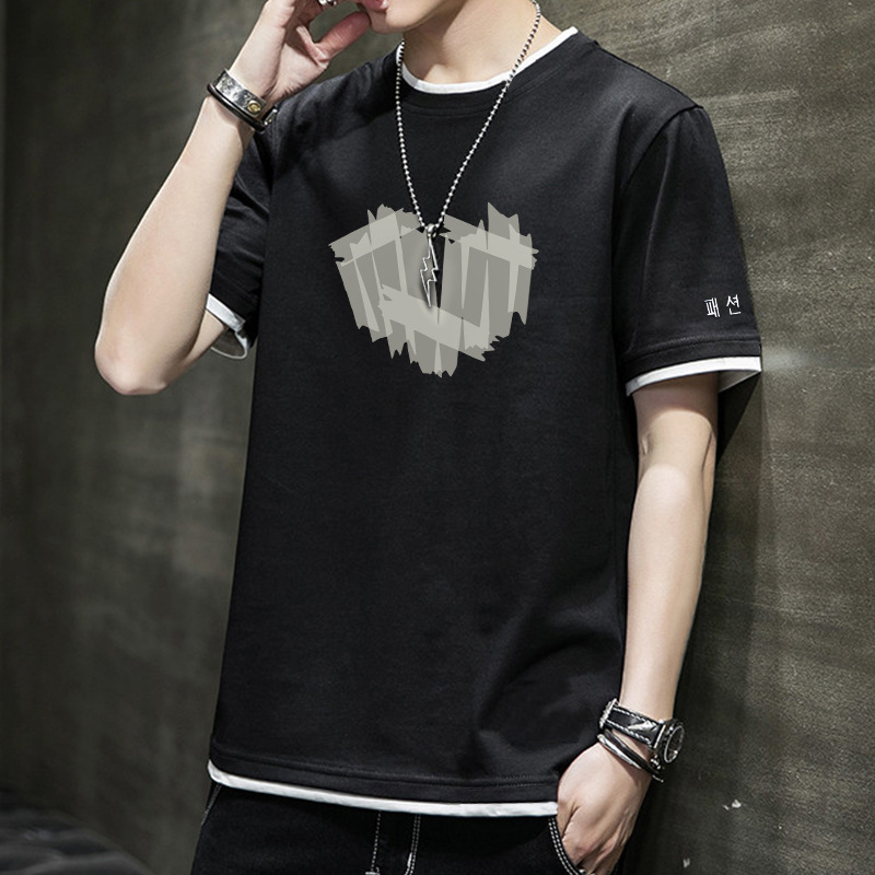 In the summer of 2024, there is a highly anticipated short-sleeved T-shirt for men. It is a loose and versatile casual round-neck printed T-shirt top Application Scenario
