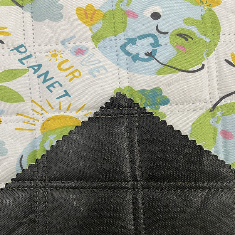 Picnic Mat Waterproof Printed Ultrasonic Composite Pressed Cotton Three-In-One Autumn And Winter Outdoor Picnic Mat Pet Mat Fabric