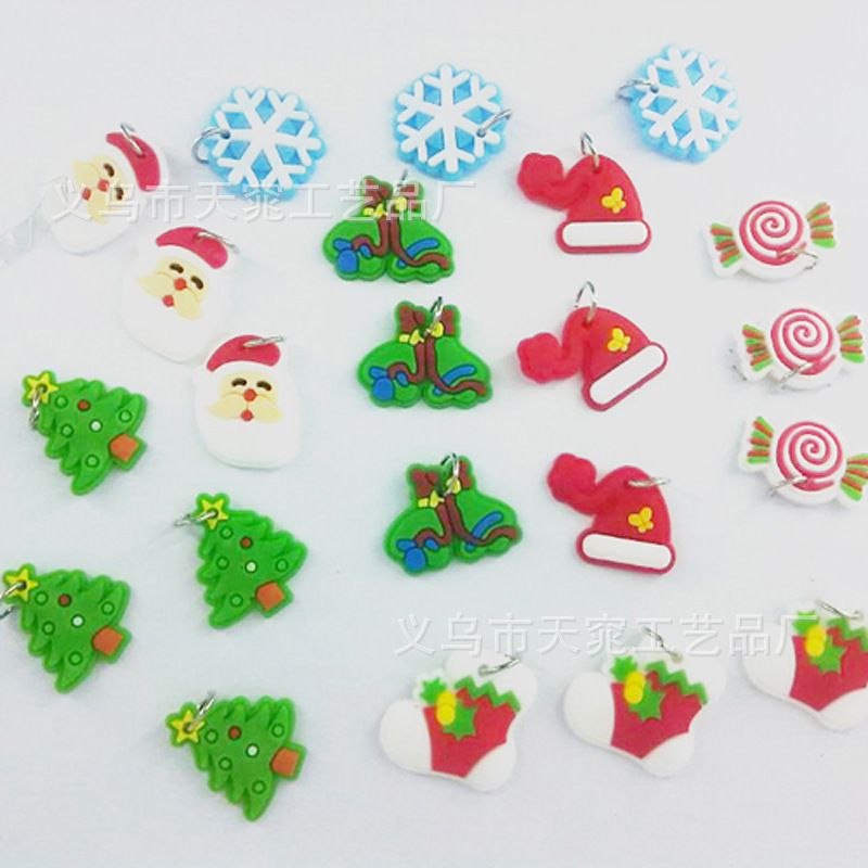 Christmas silicone PVC soft rubber epoxy resin wrist strap small pendant, Christmas gift pendant, wristband pendant Application Scenario