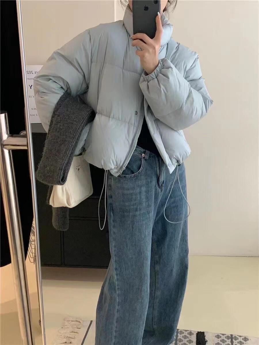 In the winter of 2025, the Korean version of the new down jacket for women features a short stand-up collar, loose and thick white duck down coat for petite women pic 14