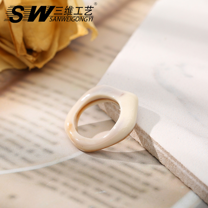 The same resin bright and transparent color ring as Dongdaemun in South Korea, featuring a simple macaron color ring design Application Scenario