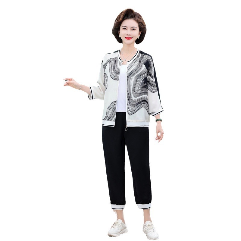 Summer dress set for middle-aged and elderly mothers, slimming look, middle-aged woman's elegance, chiffon shirt, short-sleeved T-shirt, two-piece top, short style Item Picture