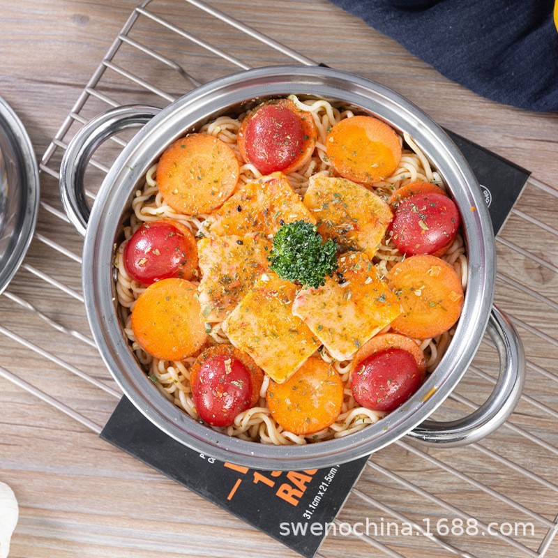 Soup pot, milk pot, frying pot, African and European household stainless steel double-bottom pot pot set pot factory wholesale cookware for household use Application Scenario