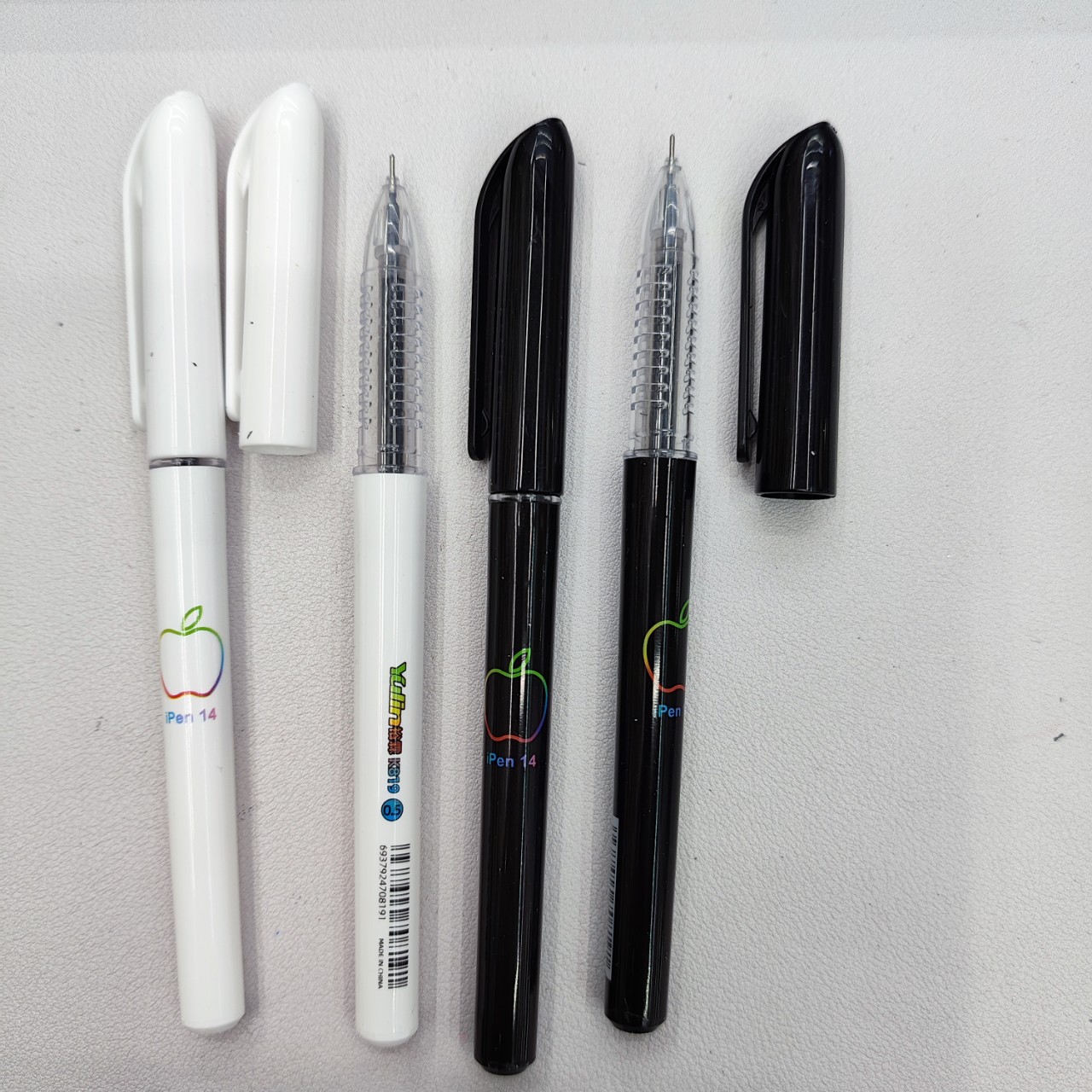 Yulin K819 Ipen14 Neutral Pen 2 Color Pen Simple Multi-Style 0.5 Needle Neutral Pen Application Scenario
