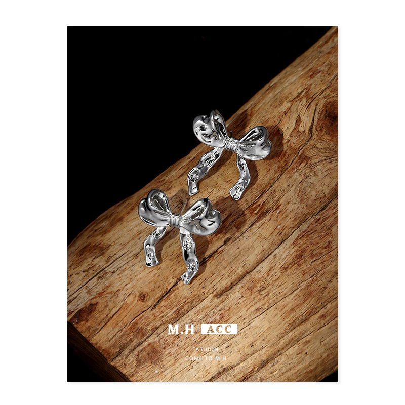 蝴蝶结耳环女ins小众设计感欧美风夸张耳饰个性时尚简约百搭耳钉