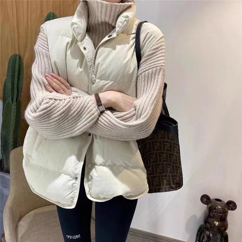 A loose, short and versatile Korean version of a down cotton vest for women, a winter vest and a waistcoat details Picture