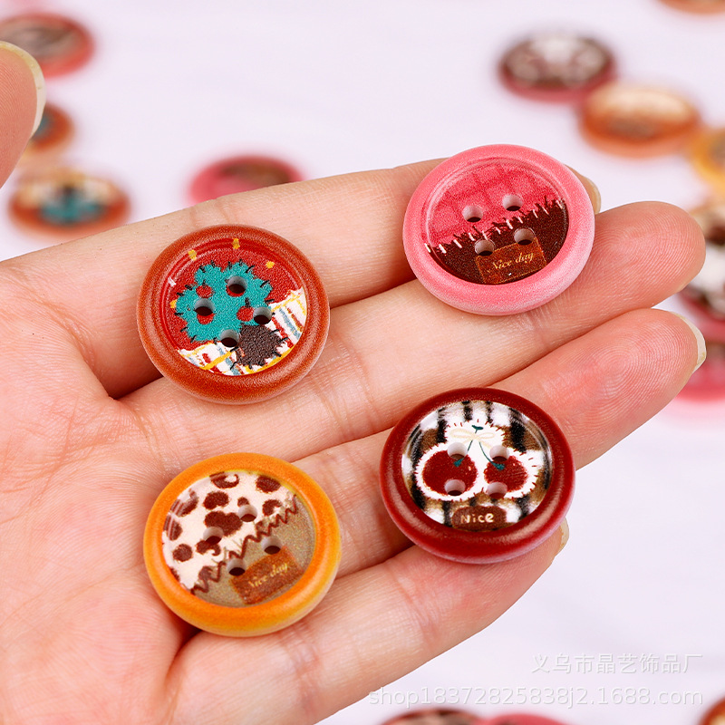 Fashionable and artistic double-sided printed round buttons, four-eye buttons, versatile diy shirts, sweaters, hair accessories, decorative items Specification image