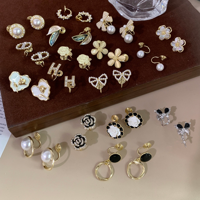 New mosquito coil ear clip female no piercing senior painless personality fashion all simple earrings senior sense earrings