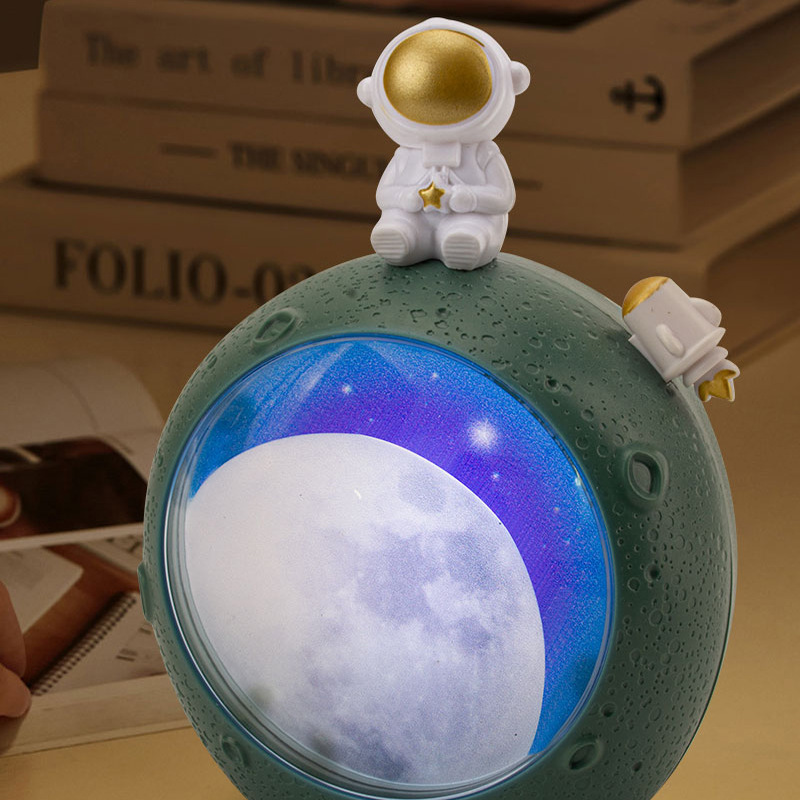 Astronaut Moon Lamp Usb Rechargeable Children's Room Bedside Soft Light Eye Protection Atmosphere Nightlight Decoration
