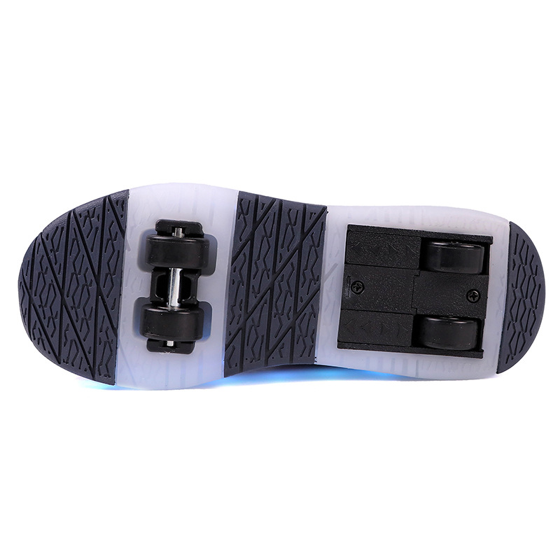 New four-wheel walking shoes, children's retractable automatic wheeled sports shoes, USB charging LED light lamps, cross-border Application Scenario