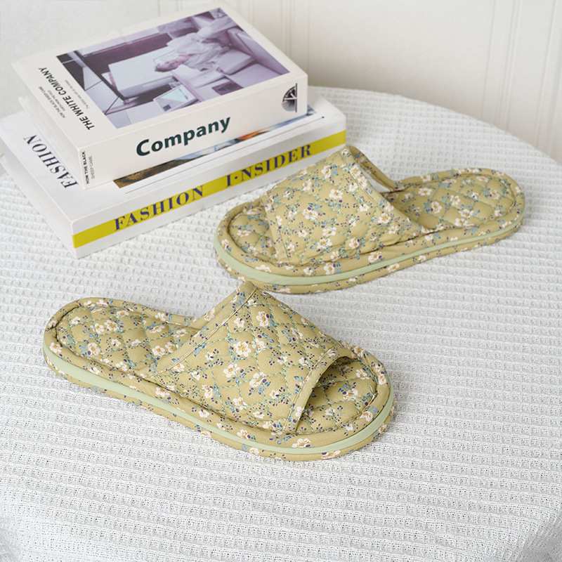 New cross-border fabric slippers, three-layer thick-soled Korean style home silent slippers, breathable and machine-washable, export slippers details Picture