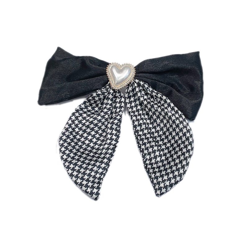 Korean sweet big hair clip, heart-shaped checkered bow clip, top clip on the back of the head, popular hair accessory ponytail clip for girls Item Picture