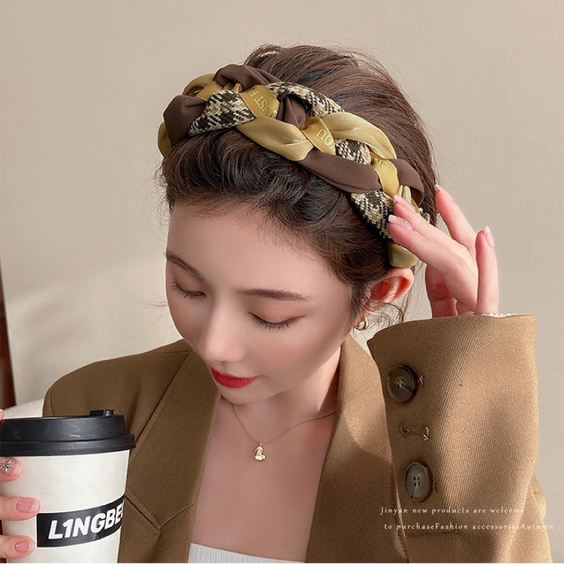 2023 New retro checkered hair tie and headband, a versatile and elegant headband for women's outings, anti-slip hair-pressing hair clips, and headwear details Picture