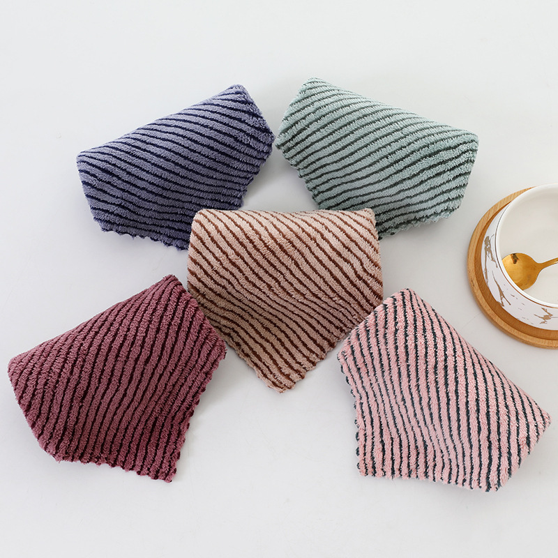 【 Chi Jia 】 Coral Fleece vertical square towels, soft and absorbent kitchen cleaning small towels, children's hand towels wholesale Specification image