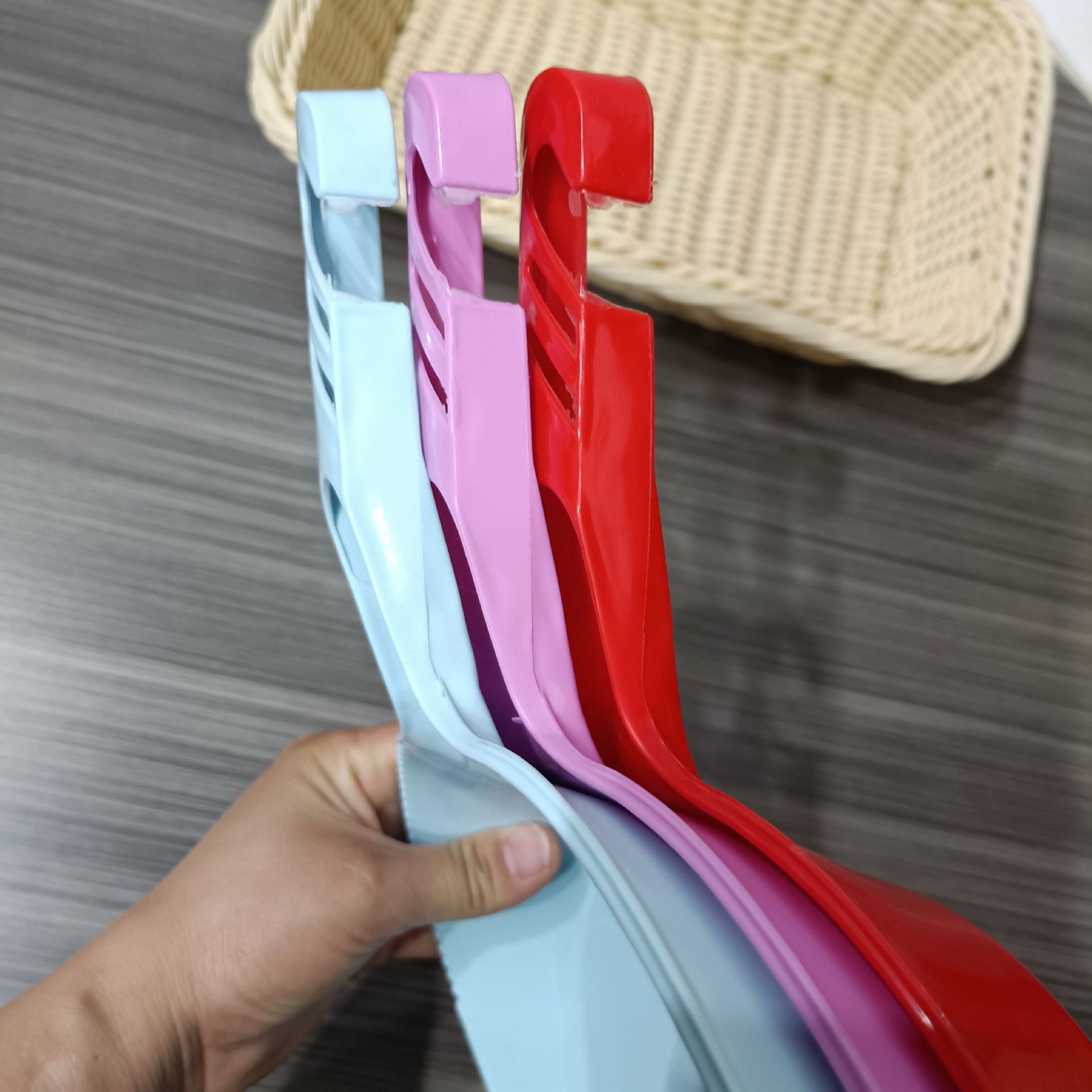 فرك المكنسة فرك القمامة المنزلية بالأغلفة البلاستيكية، مصدر بالجملة بقيمة 1.2 يوان Item Picture
