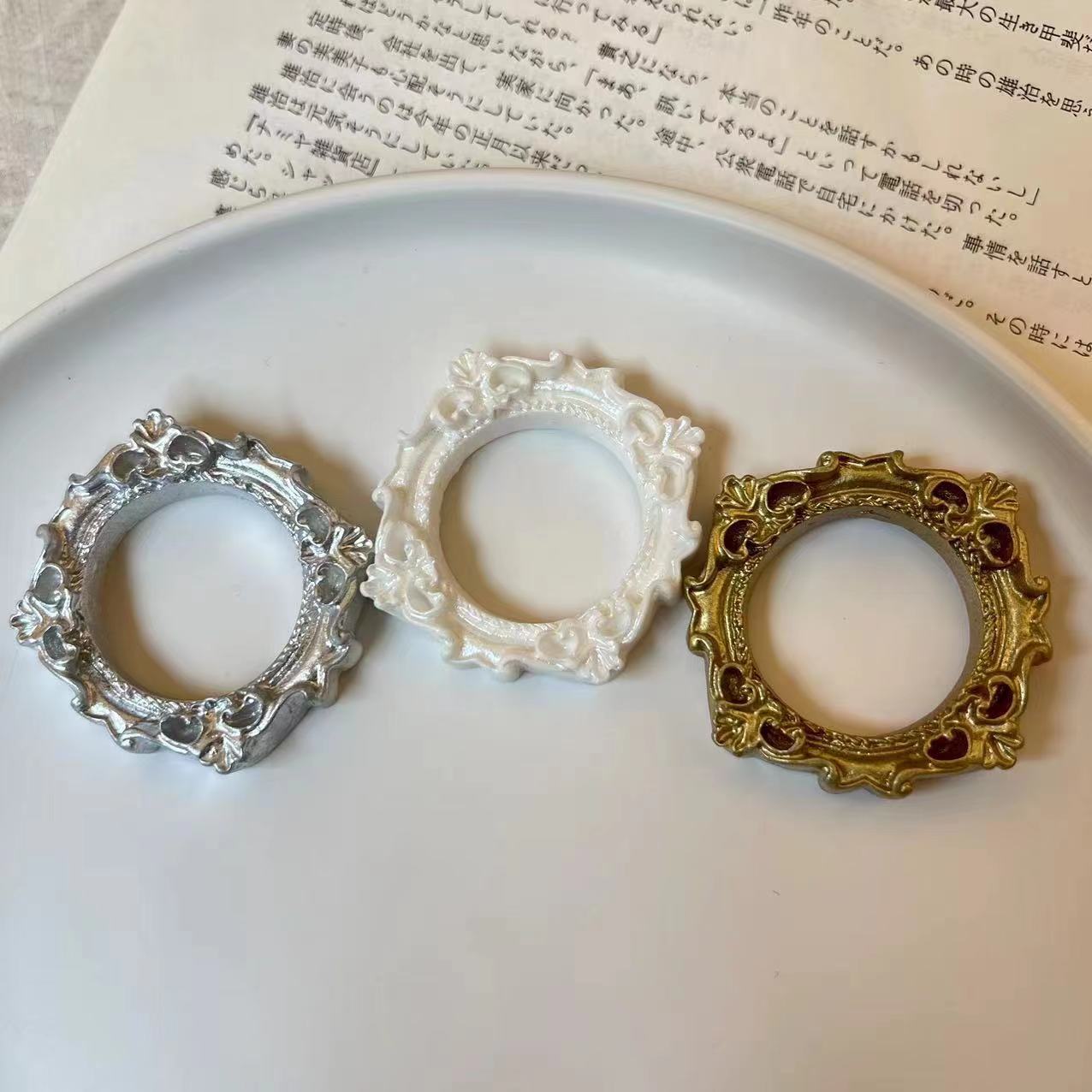 New round Baroque photo frame, diy resin accessories, epoxy cream glue, phone case, hair clip, handcrafted Specification drawing