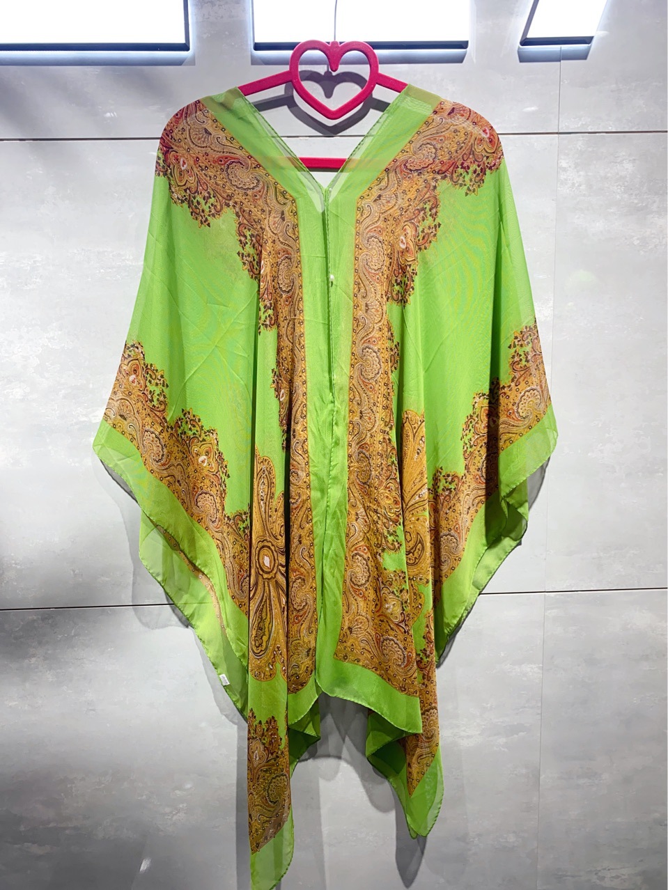 2023 new print shawl sunblock beach towel Vintage print Bohemian chiffon beach coat Application Scenario