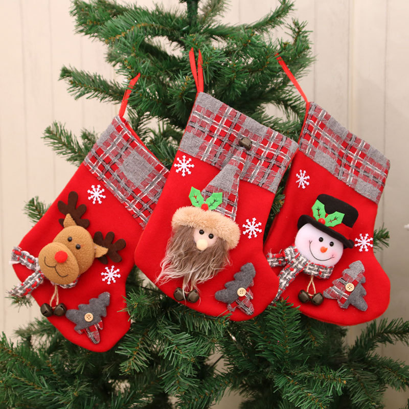 Cheung Chau Christmas New Medium Three-Dimensional Christmas Stocking Gift Bag Flannel Gingham Stocking With Bell Christmas Decorations details Picture