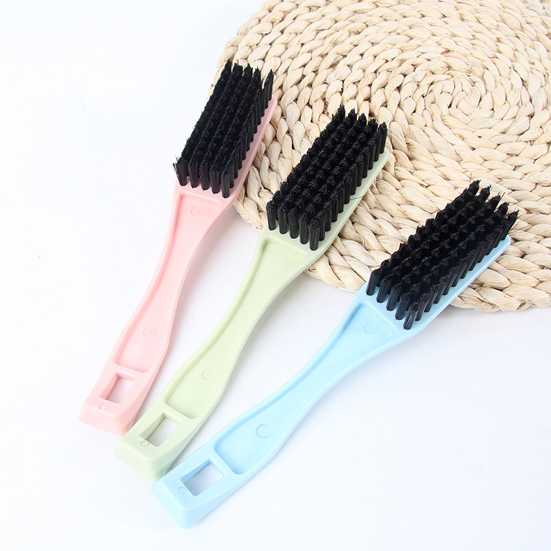 Candy-colored multi-functional shoe brushes, household simple soft-bristled shoe brushes, creative long-handled brushes, two-yuan store wholesale supply Application Scenario