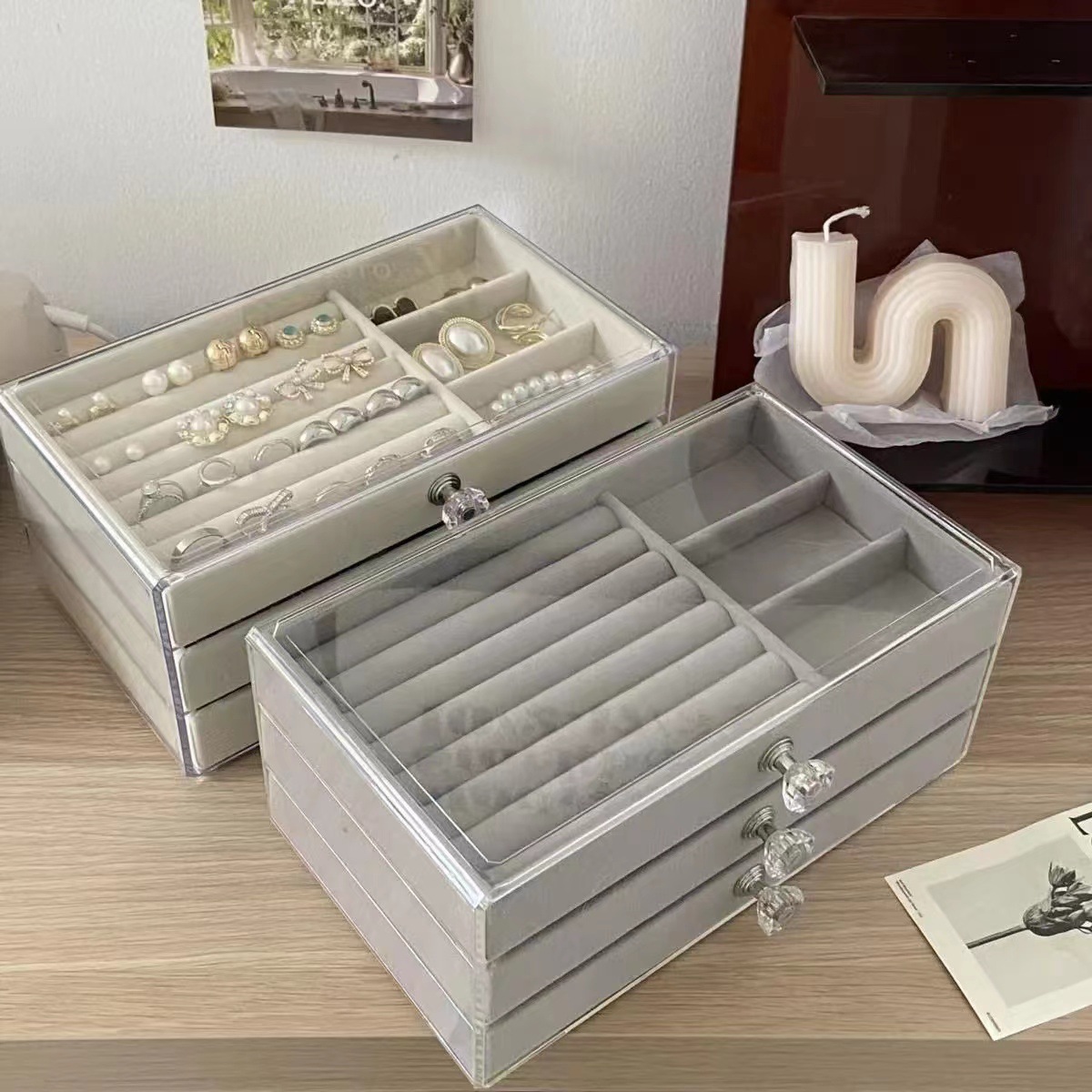 Three-layer flannelette jewelry storage box Earrings storage box jewelry dust-proof multi-functional drawer type treasure box full figure