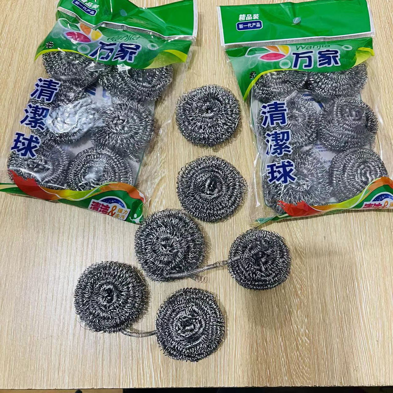 【 Zone 2-6 】 6-piece steel wool balls from Wan Jia, 300 yuan per box. 6-piece steel wool balls from Wan Jia, cleaning balls, steel wool brushes for removing oil stains and dirt, kitchen household cleaning balls, 2 yuan supply Item Picture