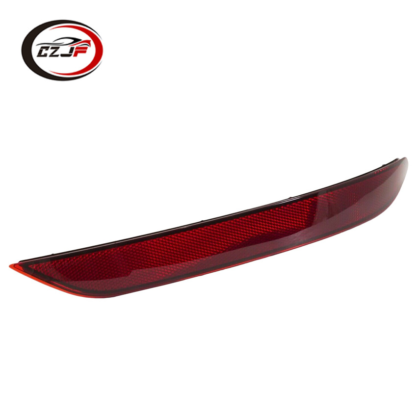 Applicable to the rear bumper reflector 17A945106 and 17A945105 of the 2019-21 Volkswagen Jetta details Picture