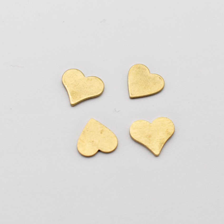 新品热销手串耳夹吊坠项链配饰DIY铜饰品配件 烧焊无孔爱心片