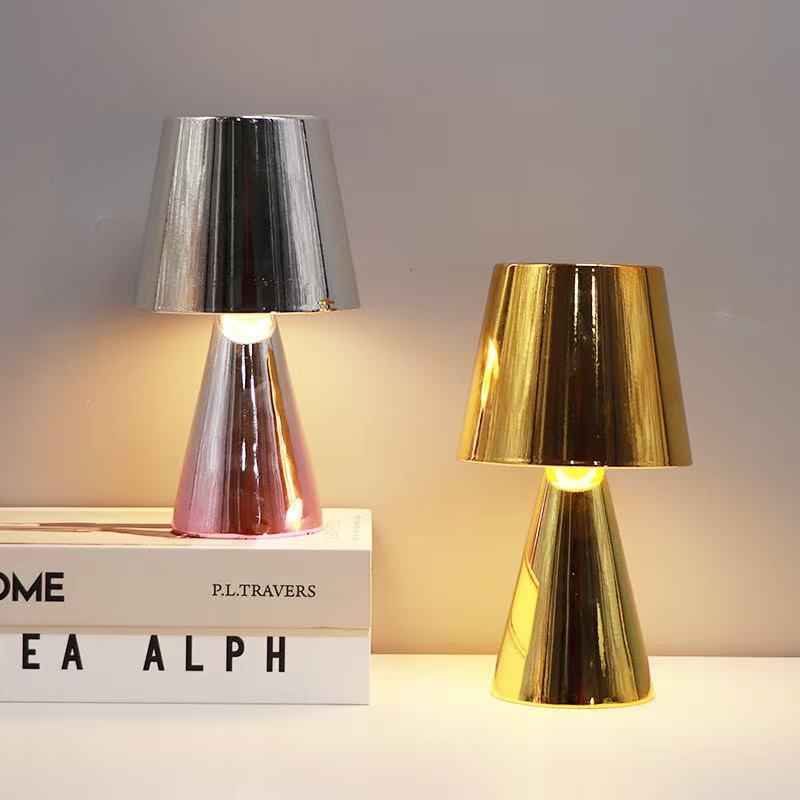 Amazon led Thinker Night Light Resin painting Bedroom bedside usb charging touch little Golden Man night light Application Scenario