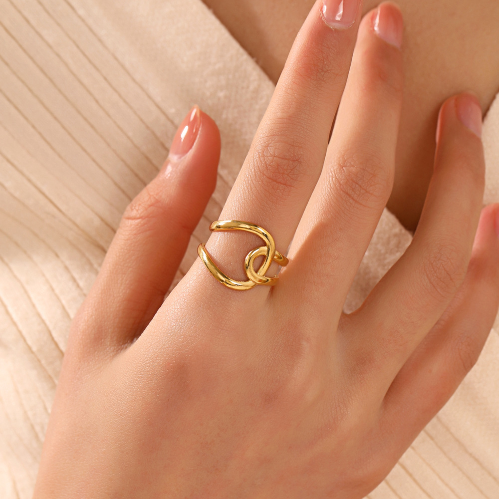 Wholesale of stainless steel heart-shaped open rings for women with unique hip-hop lines and crossed hearts in Europe and America Specification image