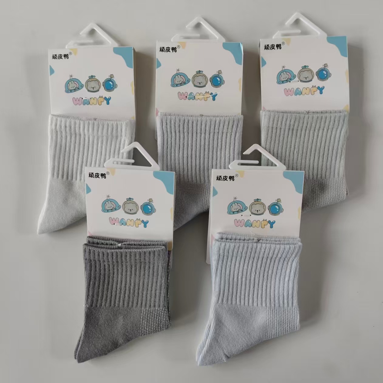 Sock street stall, one-piece consignment for spring and summer, thin children's socks, solid-color socks, baby socks, children's socks, boys' socks, cotton socks wholesale, one-piece consignment Application Scenario