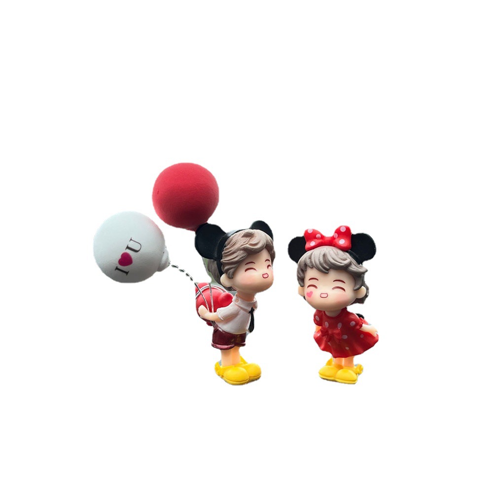 Net red car decoration wholesale car interior decoration cute kiss couple doll electric car decoration Item Picture