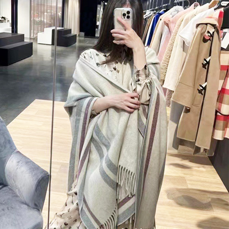 Max Wind Cape Autumn And Winter New Fashion Blended Shawl Scarf Patchwork Color Cape Coat For Men And Women