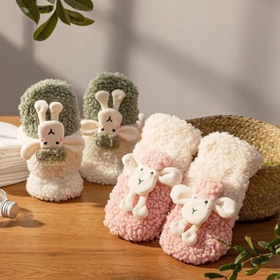 Sweet and warm cashmere gloves with Japanese and Korean styles, cartoon animals, full-bag gloves for girls, neck-hanging cold-proof mitten gloves