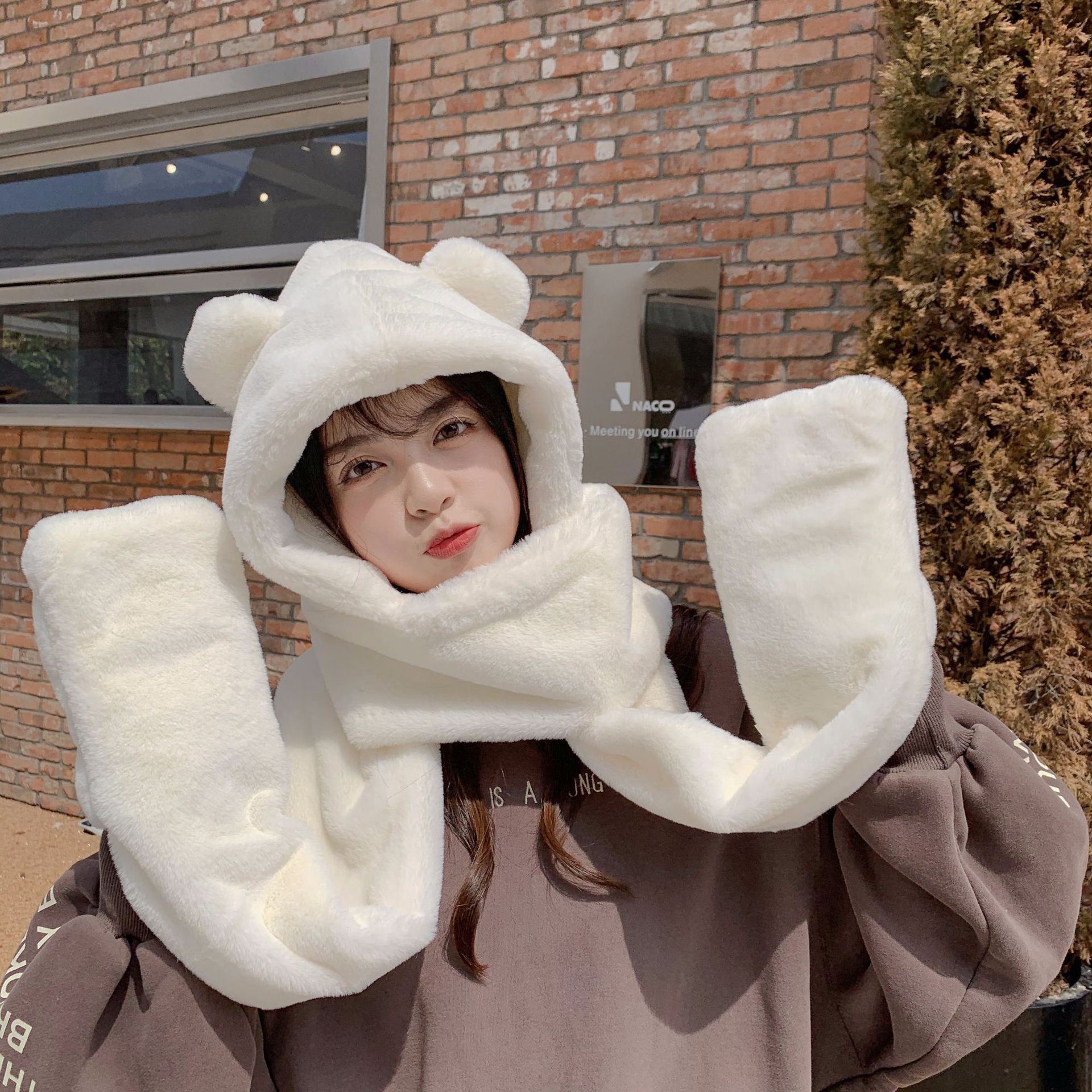 A three-piece set of carefully woven bear ears, scarf, hat and gloves, cross-border autumn and winter warm knitted parent-child scarf for ladies details Picture