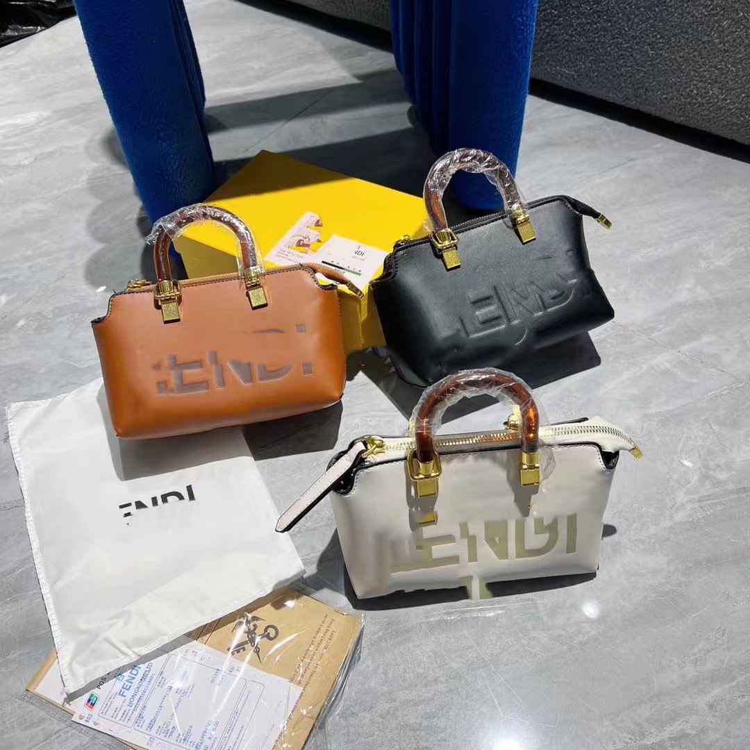 Wholesale Foreign Trade Small Bag Women's Hand-Held 2023 New F Home Boston Handbag Printed Plastic Tape Box